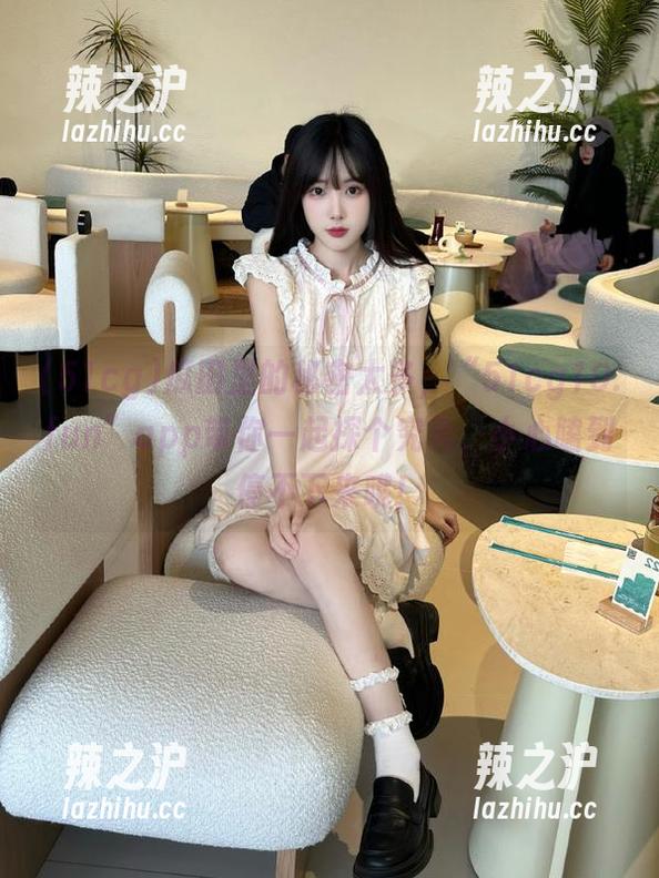 瓜田里的秘密太多，“51cg10.fun”app带你一起探个究竟，小心嗑到停不下来哦！