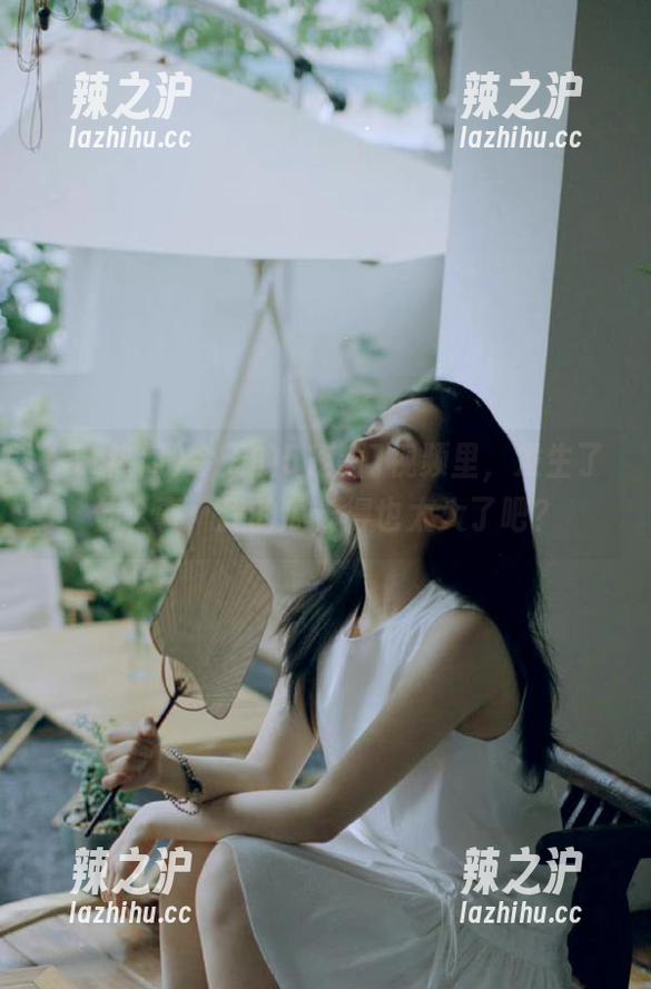 51热门 今天的51热门视频里,发生了什么事,我的瓜长得也太大了吧?