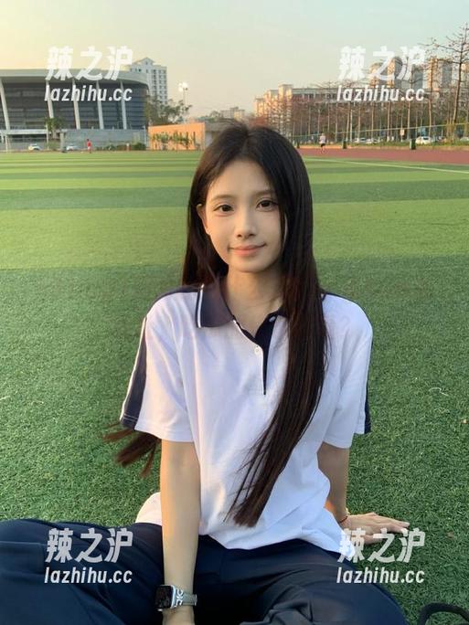 91.cg 别问我为什么爱91.cg.com的地址,吃瓜的快乐谁懂?
