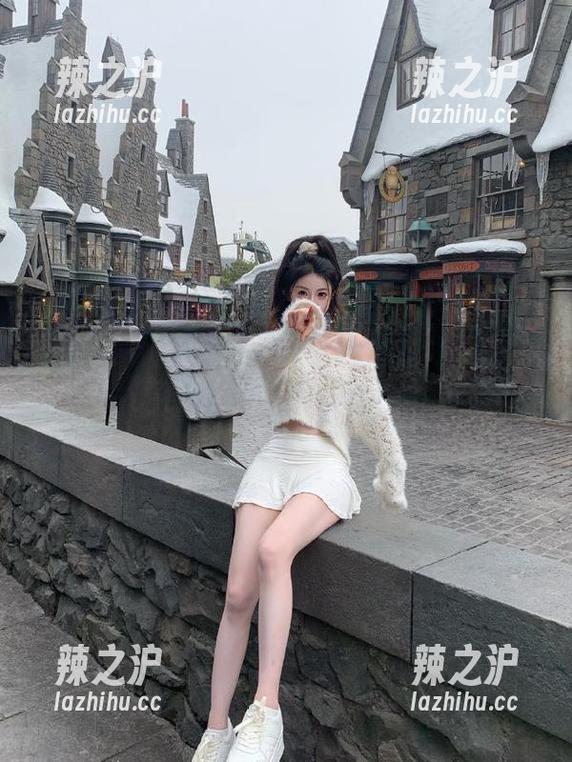 91吃瓜网官网，在线观看热搜瓜，心情就像打了鸡血，哈哈哈哈！