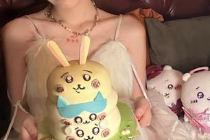 觉得无聊？快来hlw.bet取点资源，连吃瓜的方式都能变新潮！