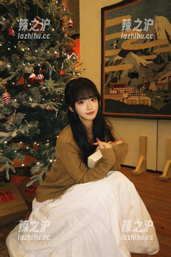 www.吃瓜 “www.吃瓜”网址就像一场冒险,没准下一秒就会发生啥奇妙的事情。