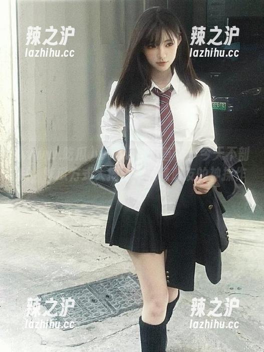 www.吃瓜 www.吃瓜首页:今天不剖瓜,吃瓜方式大揭秘,瞧瞧朋友的神操作!