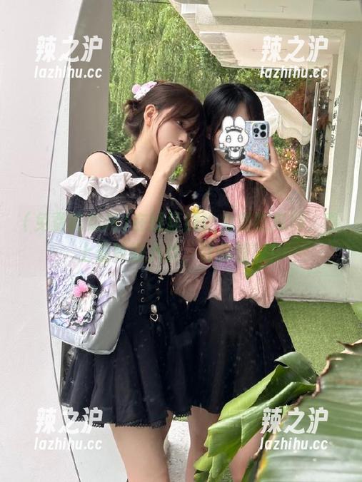 免费吃瓜网 在线猛戳!免费吃瓜网,奉上最辣的八卦,让你惊叹!