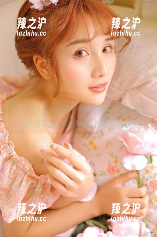 在线吃瓜不打烊，欢迎回家，无需换衣服，咱们就从沙发走到线上！