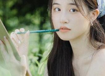 刚登录吃瓜网，还在想我喜欢的是黄瓜还是西瓜呢，太难抉择了吧。