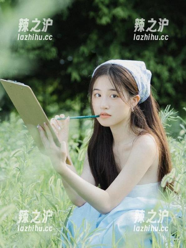 吃瓜网 刚登录吃瓜网,还在想我喜欢的是黄瓜还是西瓜呢,太难抉择了吧。