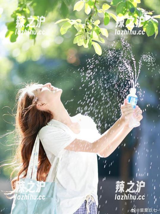 黑料91 什么是人生的必收藏?当然是“黑料91”里的离谱时刻,真的是刷新三观!