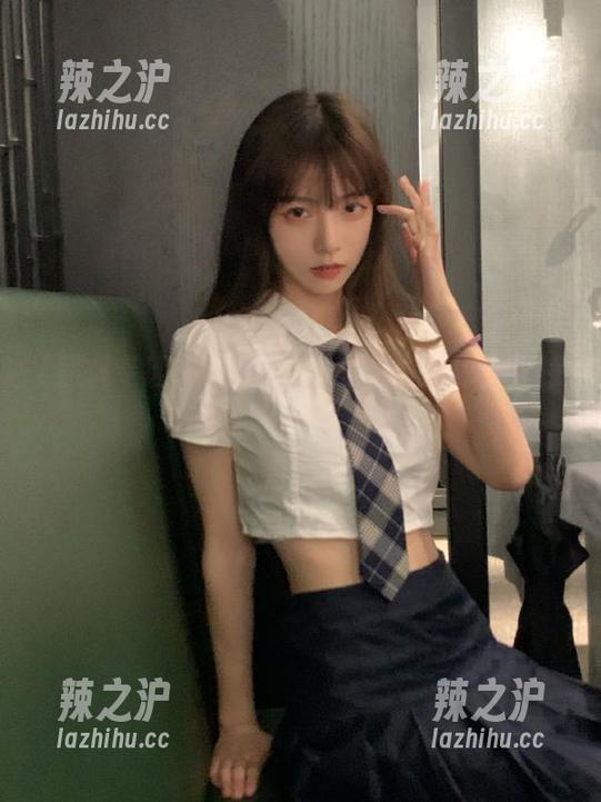 黑料专区：黑暗中的秘密入口，谁的秘密最劲爆？