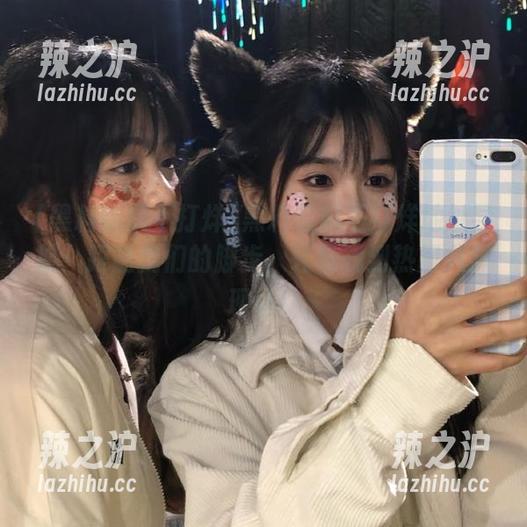 黑料吃瓜不打烊地址导航：跟随我们的脚步，轻松找到热闹八卦现场！