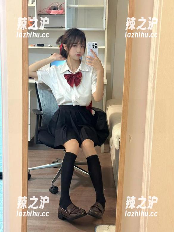 登录cgg黑料吃瓜网，让你见识见识什么叫“瓜田李下”！