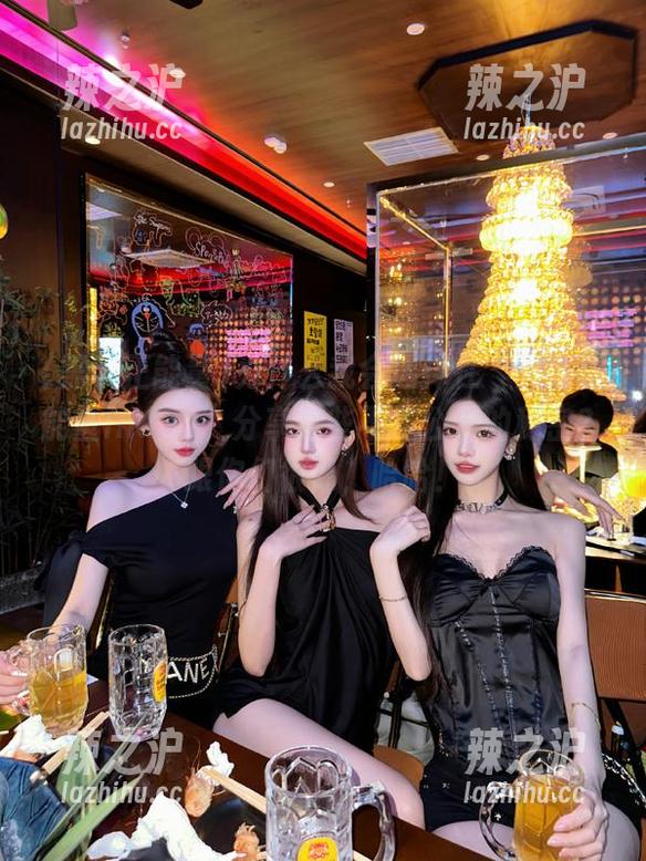 为什么我会选择在“黑料正能量index”分享这些不应公开的秘密？跟你们很像，哈哈！