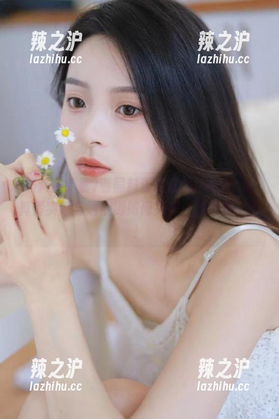 看黑料正能量indexapp，真情实感与潜规则如何交织，惊了我一脸！