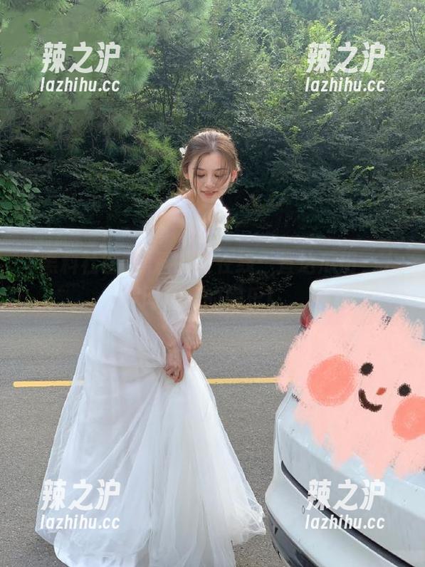 黑料社区在线：直达瓜田，人间至纯的娱乐！