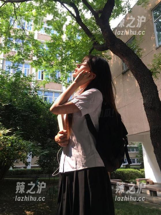 黑料社区 从黑料社区出发,沿着剧情线路一起发掘隐秘的瓜!