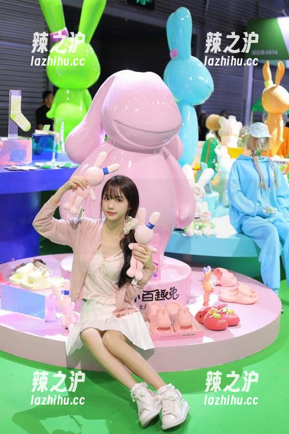 首页最新：黑料网这次居然给我们上演了一出“友谊的小船”翻掉了的悲剧！