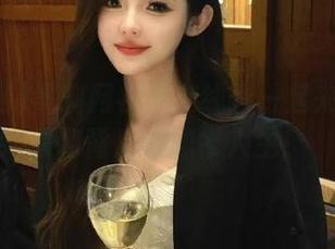 黑料网视频在线：一起来感受表情包背后的悲惨人生！